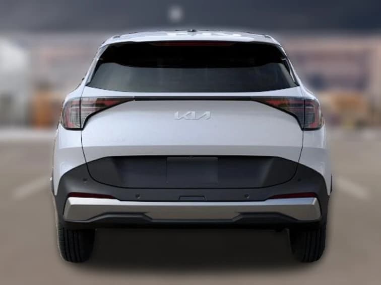 Kia Sportage LX FWD 2026 — side view