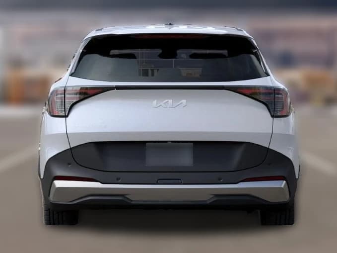 Kia Sportage LX FWD 2026 — side view