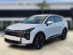 Kia Sportage LX FWD 2026 — side view