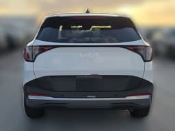 Kia Sportage LX FWD 2026 — side view