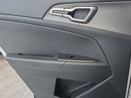 Kia Sportage LX FWD 2026 — side view