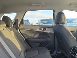 Kia Sportage LX FWD 2026 — side view
