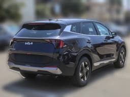 Kia Sportage LX FWD 2026 — side view