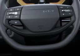 Kia Sportage LX FWD 2026 — side view