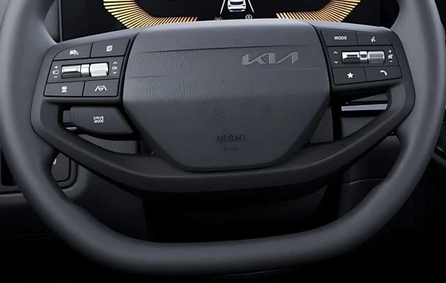 Kia Sportage LX FWD 2027 — side view
