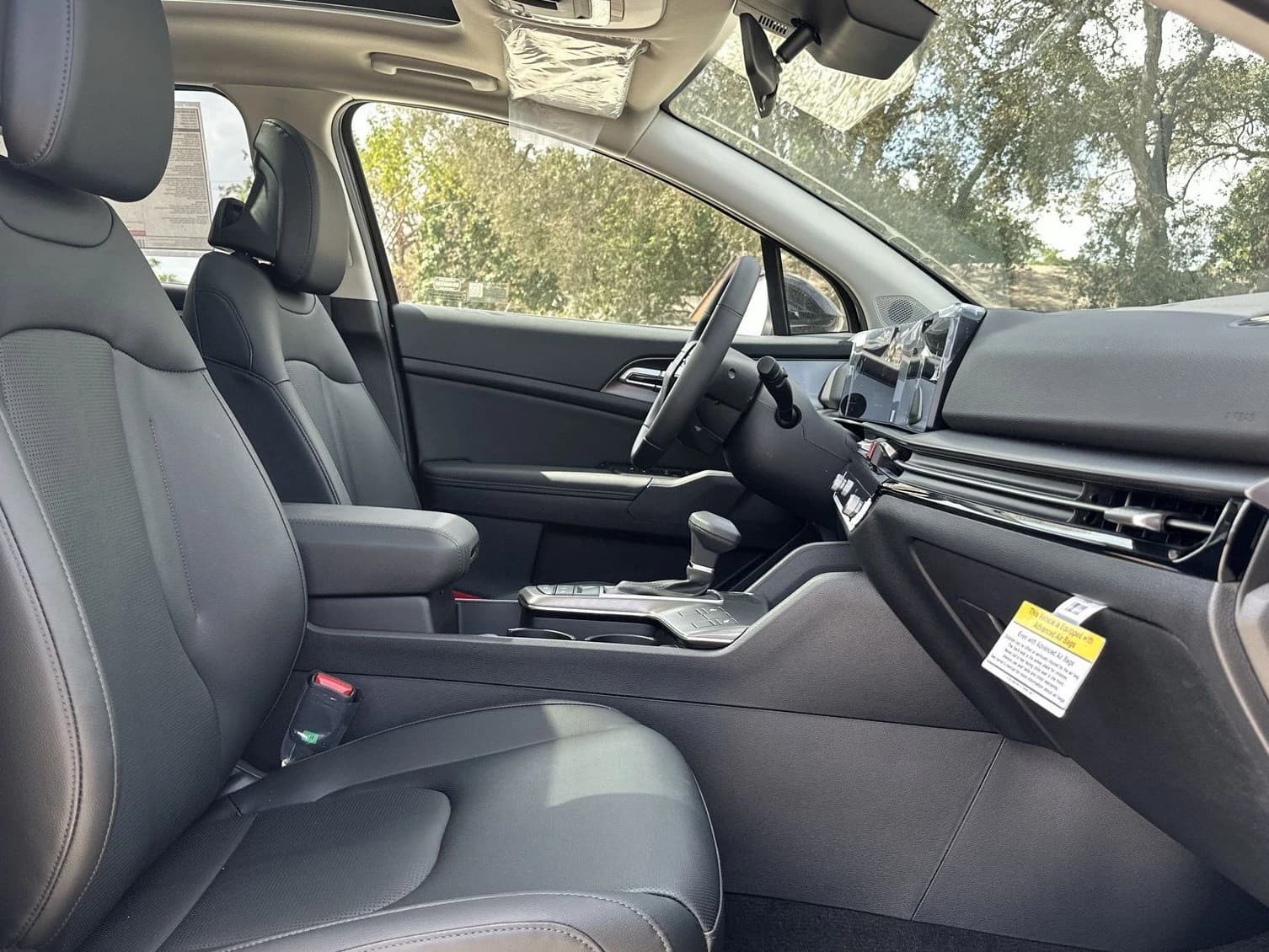 Kia Sportage EX FWD 2026 — side view