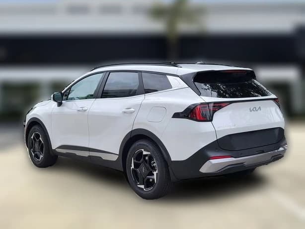 Kia Sportage EX FWD 2026 — side view