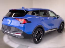 Kia Sportage EX FWD 2026 — side view