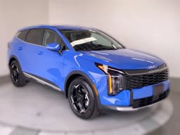 Kia Sportage EX FWD 2026 — side view