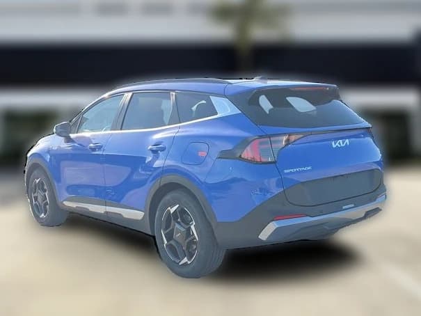 Kia Sportage EX FWD 2026 — side view