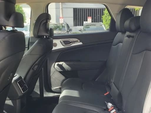 Kia Sportage EX FWD 2026 — side view