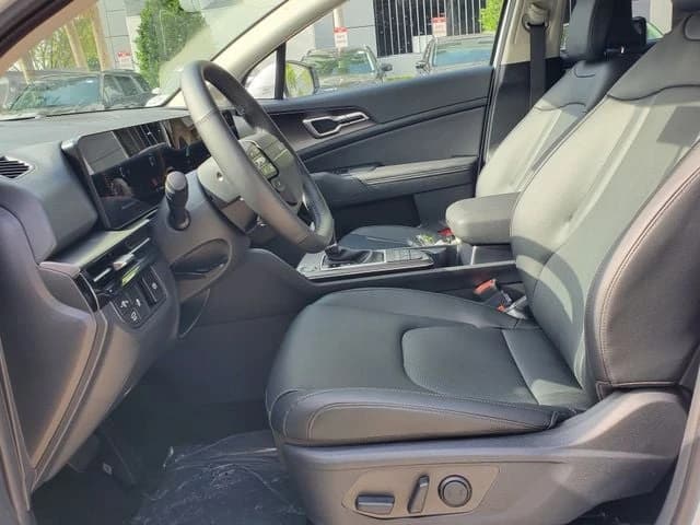 Kia Sportage EX FWD 2026 — side view