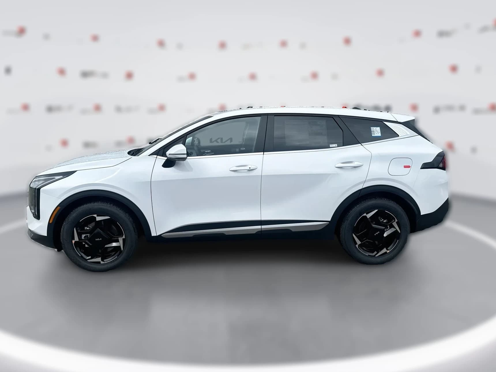 Kia Sportage EX FWD 2026 — side view