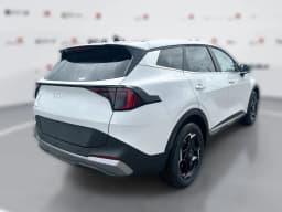 Kia Sportage EX FWD 2026 — side view