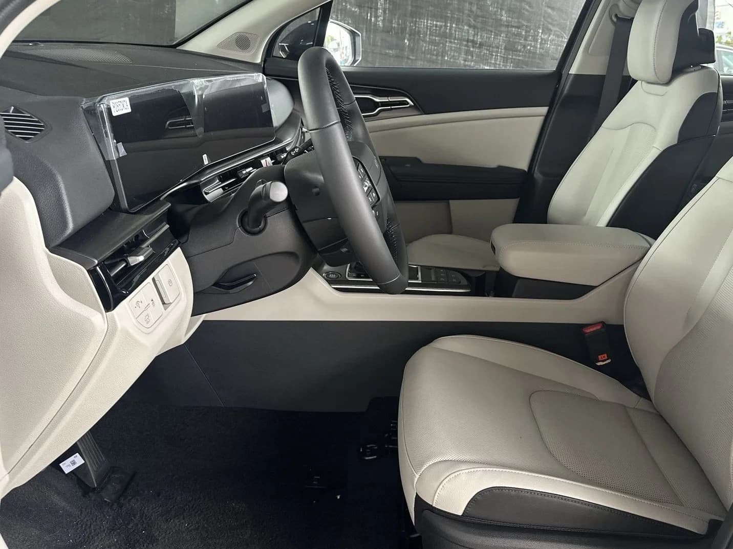 Kia Sportage EX FWD 2026 — side view