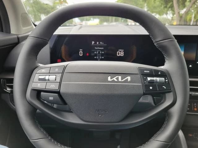 Kia Sportage EX FWD 2027 — side view