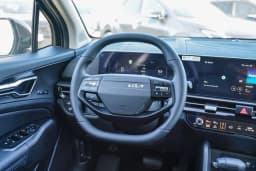 Kia Sportage SX FWD 2026 — side view