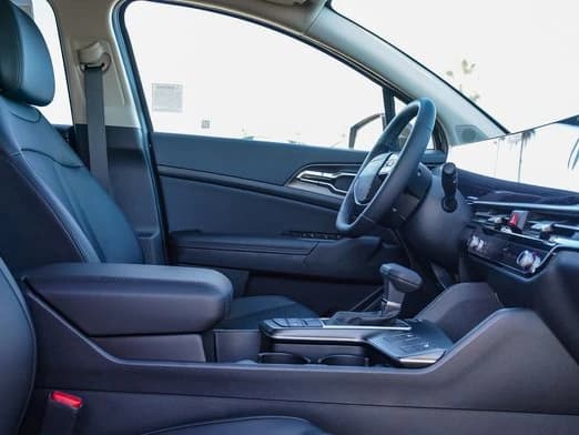 Kia Sportage SX FWD 2026 — side view