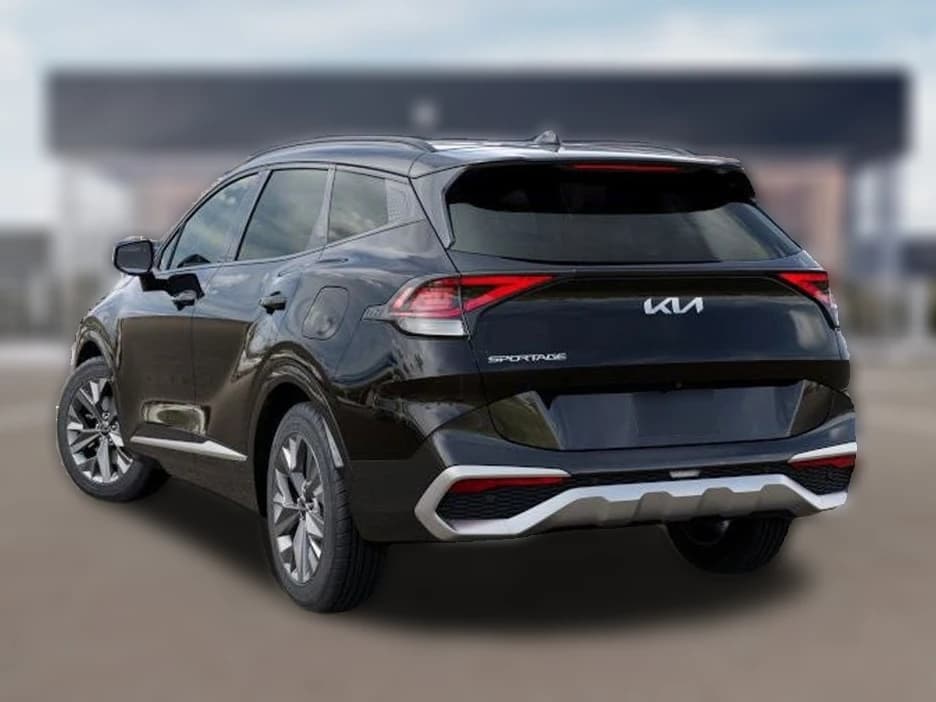 Kia Sportage SX FWD 2025 — side view