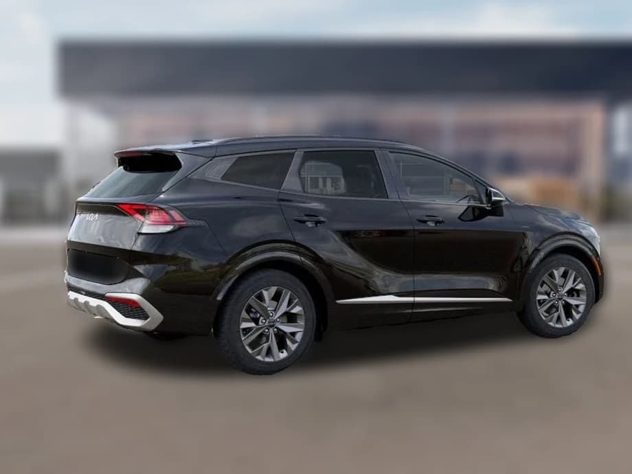 Kia Sportage SX FWD 2025 — side view