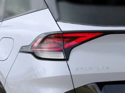 Kia Sportage SX-Prestige AWD 2025 — side view