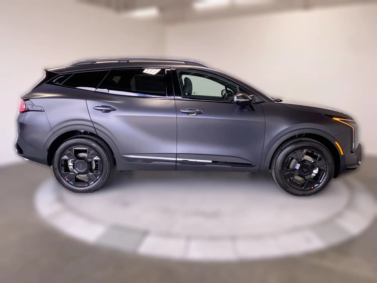 Kia Sportage X-Line AWD 2026 — side view