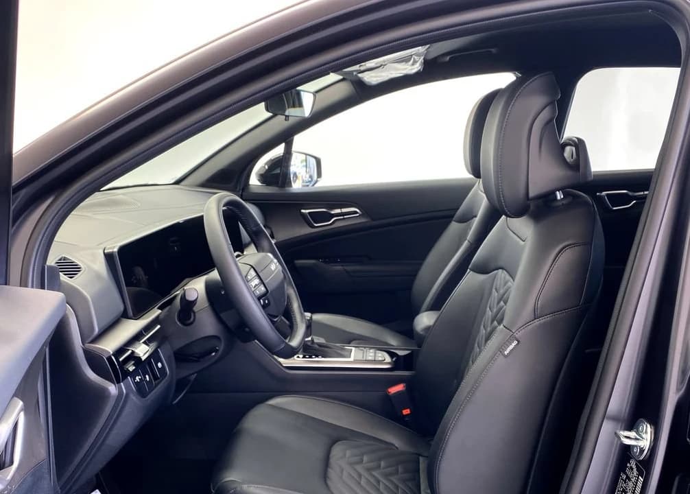 Kia Sportage X-Line AWD 2026 — side view