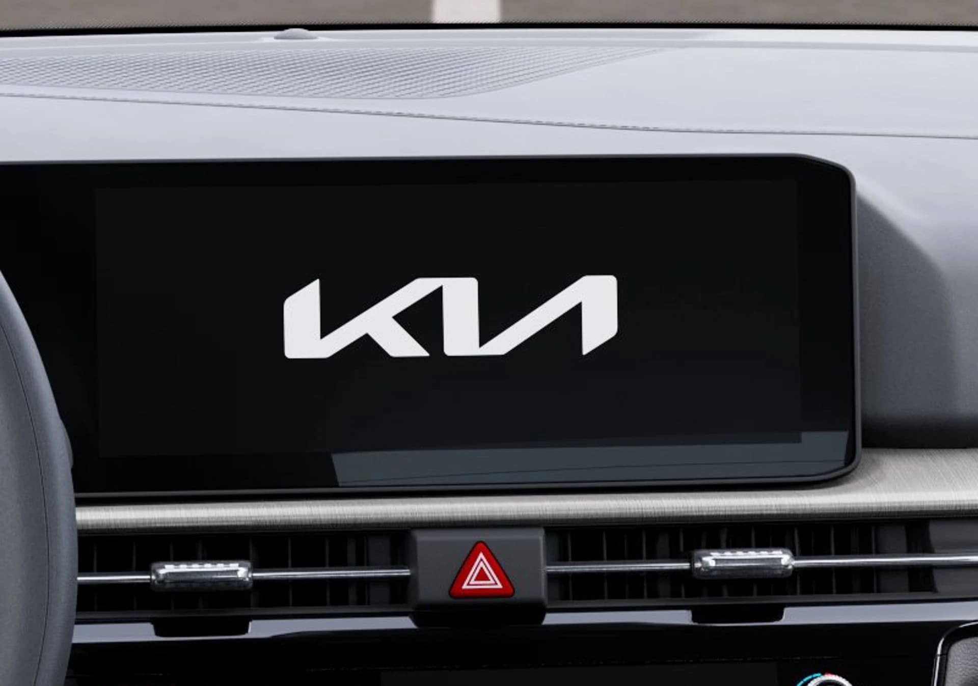 Kia Sportage X-Line AWD 2026 — side view