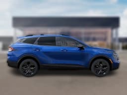 Kia Sportage X-Line AWD 2025 — side view
