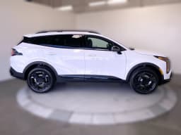 Kia Sportage X-Line AWD 2026 — side view