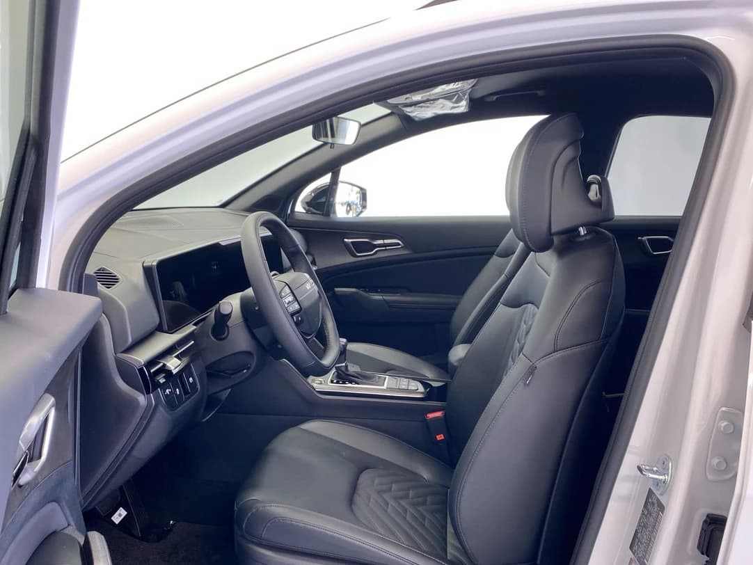 Kia Sportage X-Line AWD 2026 — side view