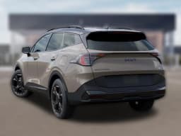 Kia Sportage X-Line AWD 2027 — side view