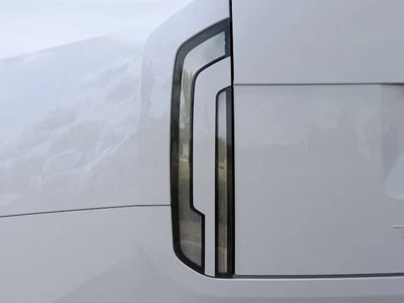 Kia Telluride LX FWD 2027 — side view