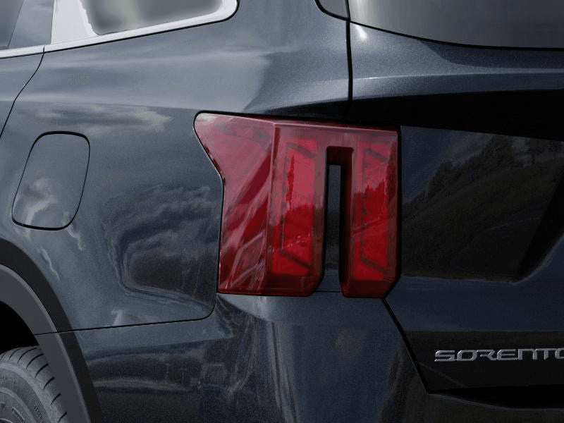 Kia Sorento LX FWD 2025 — side view