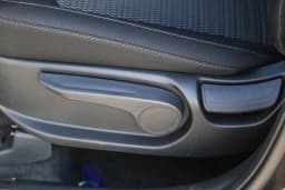 Kia Sorento LX FWD 2026 — side view