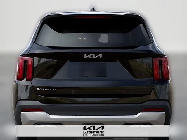 Kia Sorento LX FWD 2026 — side view