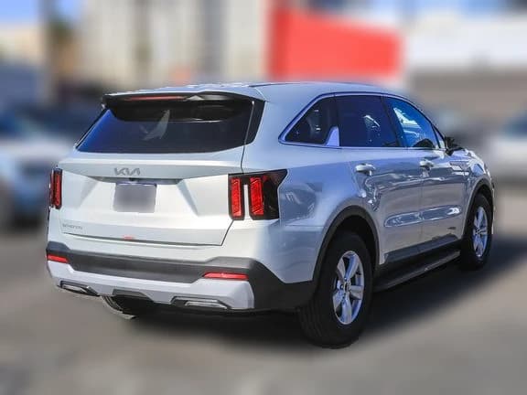 Kia Sorento LX FWD 2026 — side view