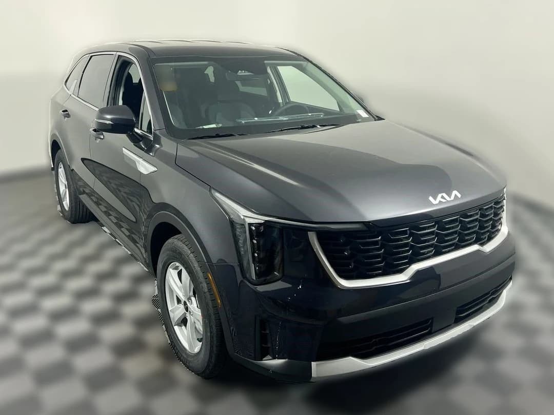 Kia Sorento LX FWD 2026 — side view