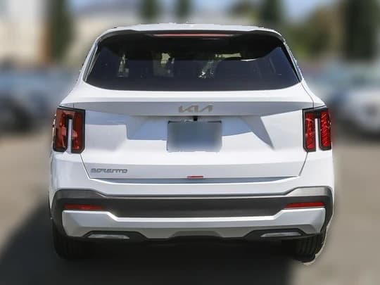 Kia Sorento LX FWD 2026 — side view