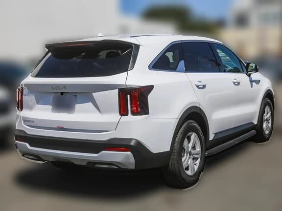 Kia Sorento LX FWD 2026 — side view