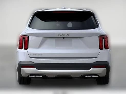 Kia Sorento LX FWD 2026 — side view
