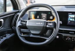 Kia Sorento LX FWD 2026 — side view