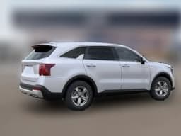 Kia Sorento LX FWD 2026 — side view