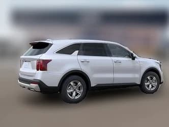 Kia Sorento LX FWD 2026 — side view