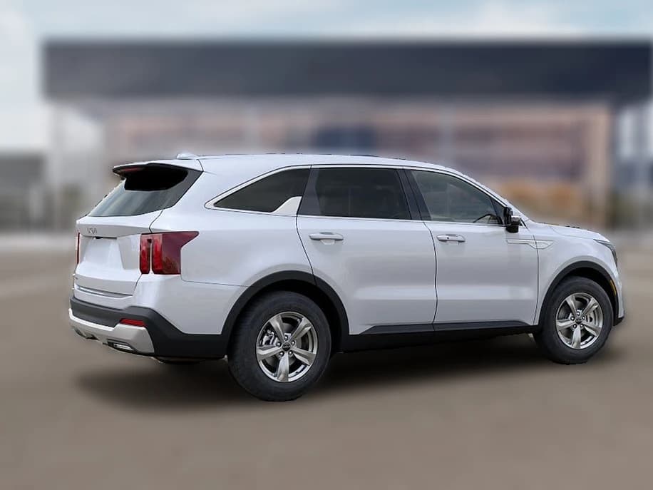 Kia Sorento LX FWD 2026 — side view