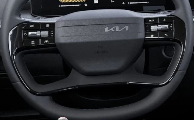 Kia Sorento LX FWD 2026 — side view