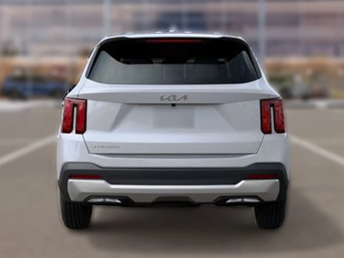 Kia Sorento LX FWD 2026 — side view