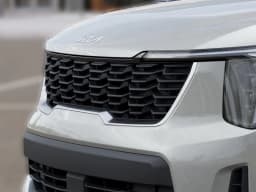 Kia Sorento LX FWD 2026 — side view