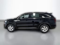 Kia Sorento LX FWD 2026 — side view