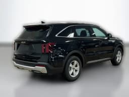 Kia Sorento LX FWD 2026 — side view